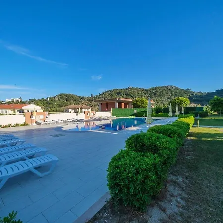 Golden Golf Villalari *